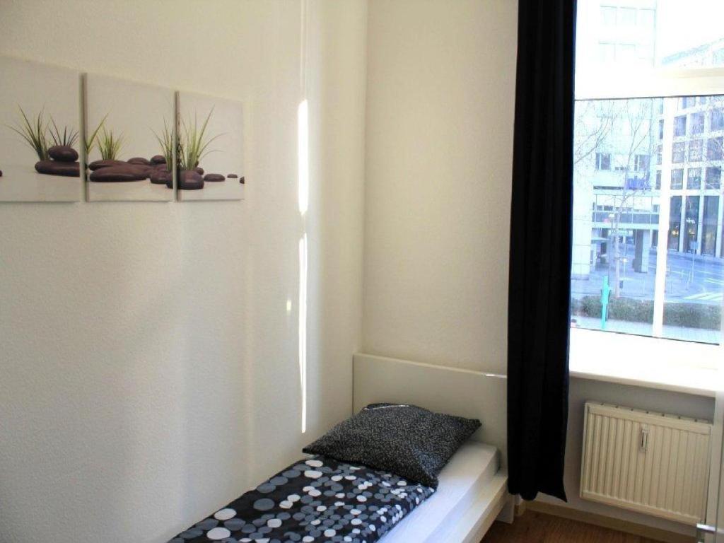 Freddapp One Hotel Frankfurt am Main Bilik gambar