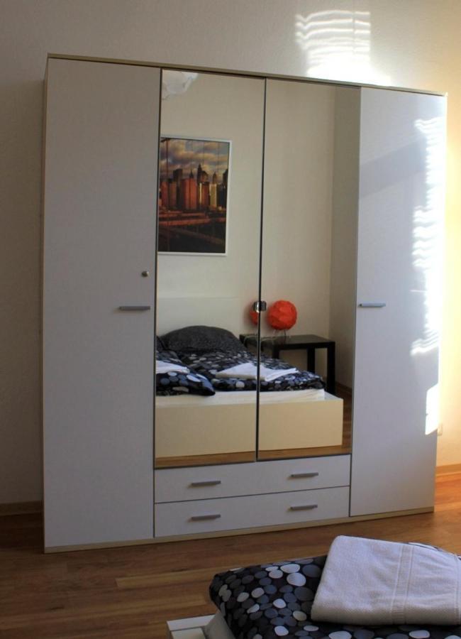 Freddapp One Hotel Frankfurt am Main Bilik gambar